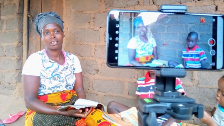 Community video helps convince parents of the value of sending their children to school