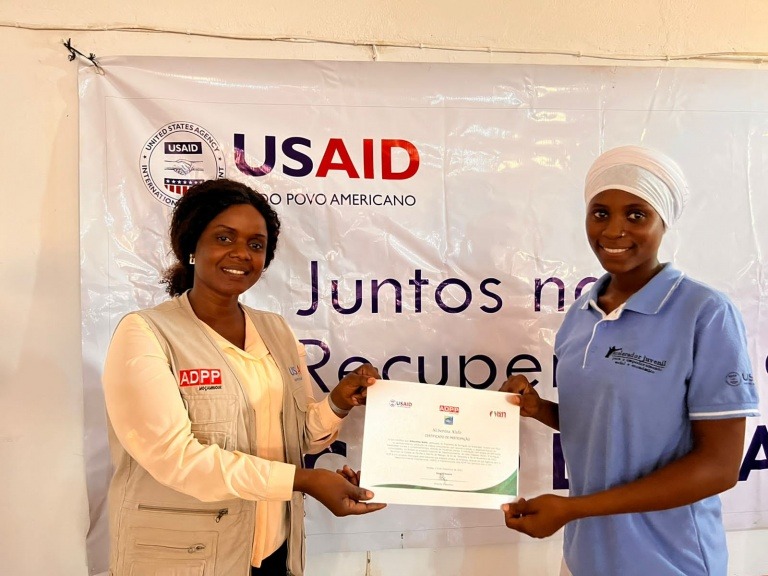 jovens dos Aceleradores Juvenis de Metuge e Pemba graduam no âmbito do projecto RCD