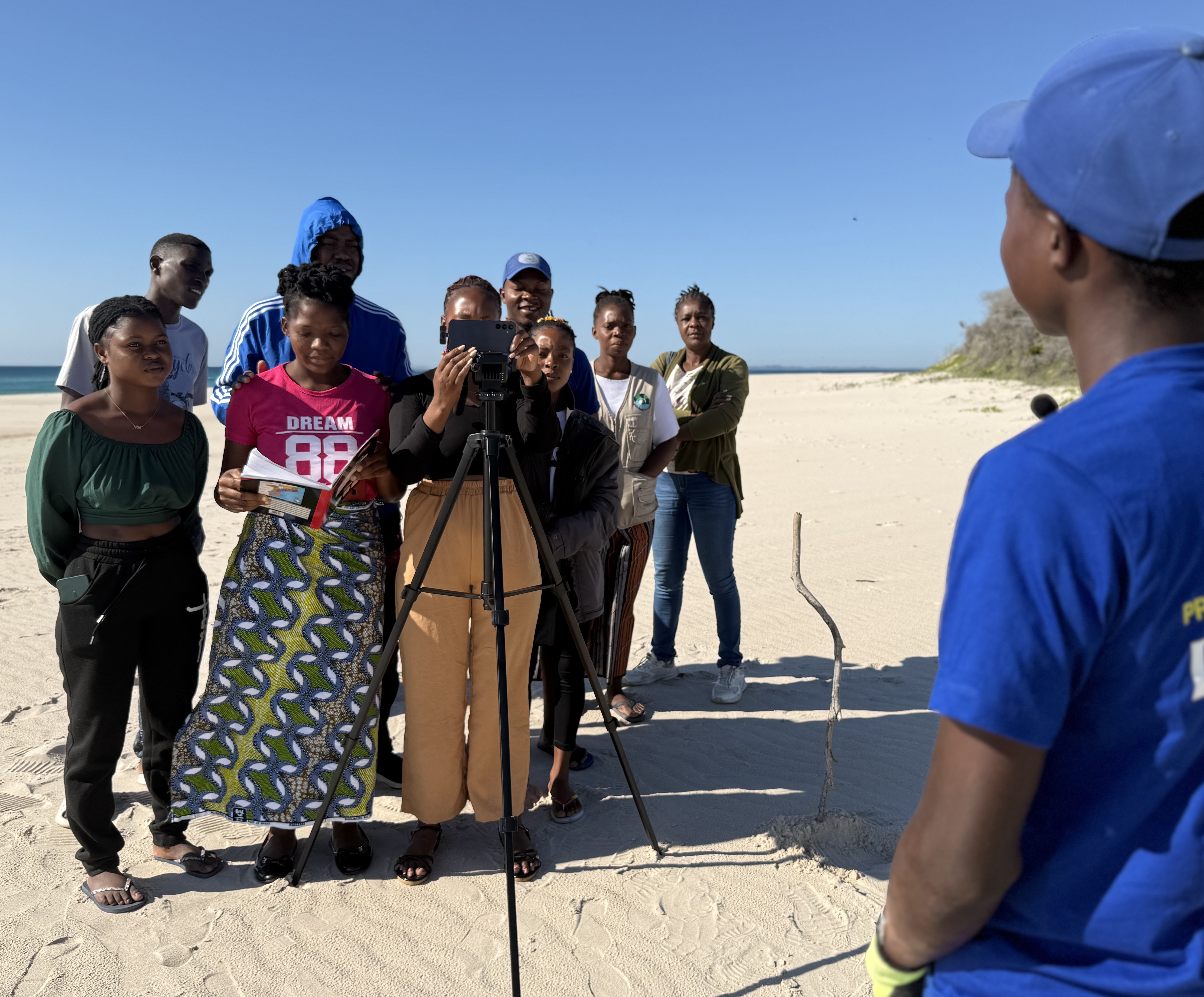 h2n forma jovens de comunidades costeiras para liderarem mudanças sociais através de video comunitário